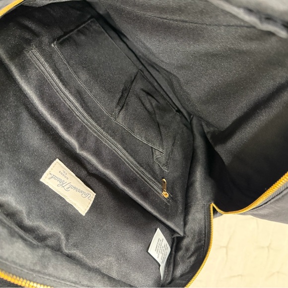 Universal Threads black square backpack - Picture 3 of 6